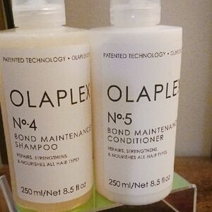 Olaplex No.4 and No.5 Shampoo and Conditioner Set